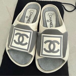 CHANEL White & Gray Logo Slide Sandals